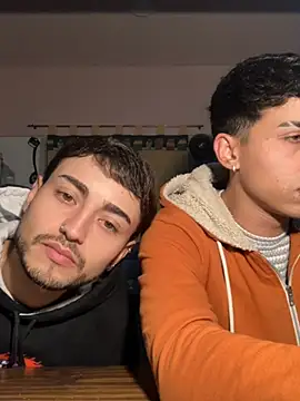 Snapshot of Lucasss2204 chatting on 03/24/26, 05:18 Lucasss2204 online show from 03/24/26, 05:18