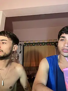 Snapshot of Lucasss2204 chatting on 03/17/26, 04:04 Lucasss2204 online show from 03/17/26, 04:04