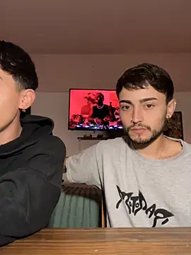 Snapshot of Lucasss2204 chatting on 03/21/26, 04:57 Lucasss2204 online show from 03/21/26, 04:57