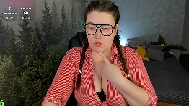 Miss Triss online show from 04/02/26, 08:32