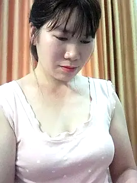 Bondgirl 9 online show from 04/28/26, 07:57