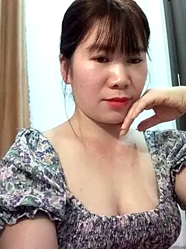 Bondgirl 9 online show from 05/21/26, 03:42