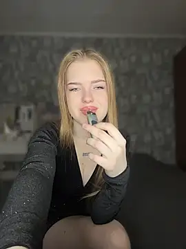 KayShaw online show from 04/10/26, 05:25