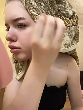 KayShaw online show from 08/08/26, 02:51