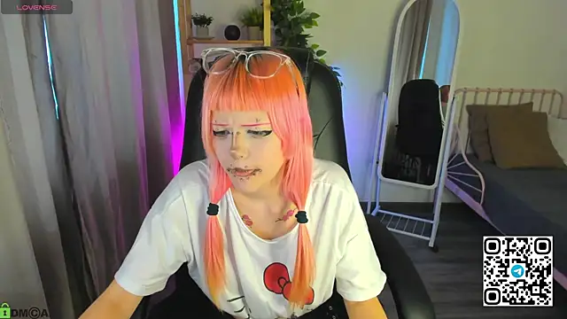 Necucuby online show from 04/18/26, 08:05