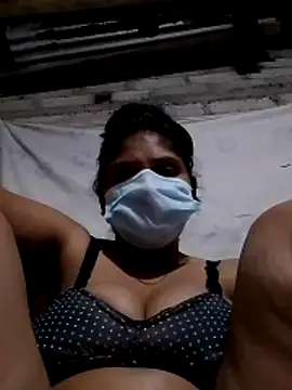 nilkirilli online show from 04/05/26, 03:19