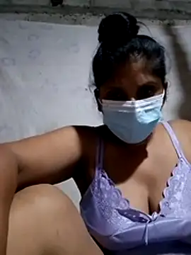 nilkirilli online show from 04/23/26, 03:24