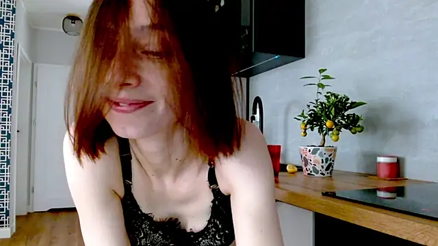 misssweet online show from 06/04/26, 09:47