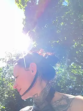 SkinnyLilly online show from 05/27/26, 12:12