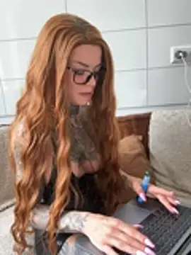 SkinnyLilly online show from 07/03/26, 02:45