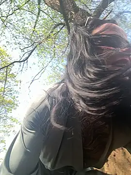 SkinnyLilly online show from 04/17/26, 11:35