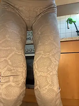 SkinnyLilly online show from 04/09/26, 11:38