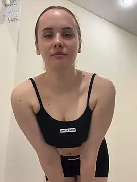 Snapshot of pinkpeachx chatting on 03/04/26, 01:30 pinkpeachx online show from 03/04/26, 01:30