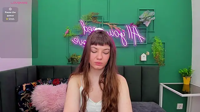 AgnesBeautiful online show from 04/01/26, 01:51