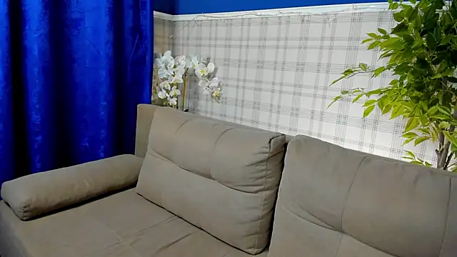Edna Martin online show from 04/28/26, 02:27
