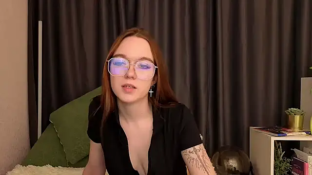 SunyLily online show from 04/14/26, 06:40