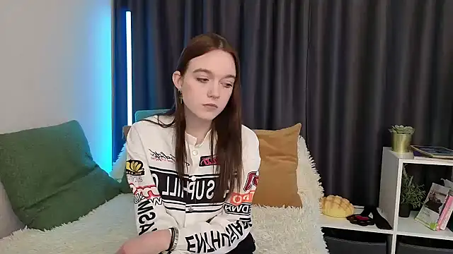 SunyLily online show from 03/11/26, 06:40