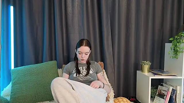 SunyLily online show from 03/12/26, 06:28