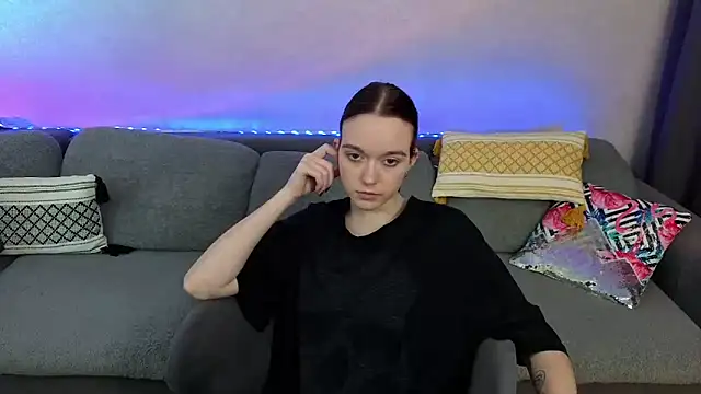 SunyLily online show from 05/14/26, 06:32