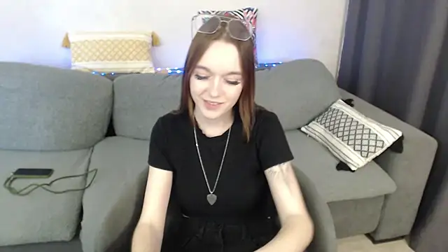 SunyLily online show from 04/13/26, 06:50