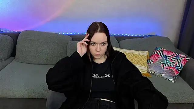 SunyLily online show from 05/07/26, 07:12