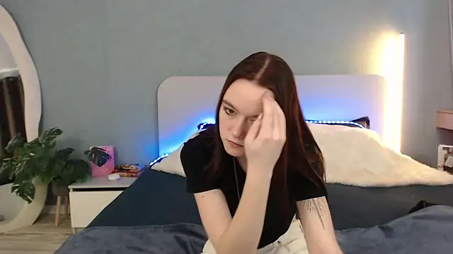 SunyLily online show from 04/22/26, 06:20