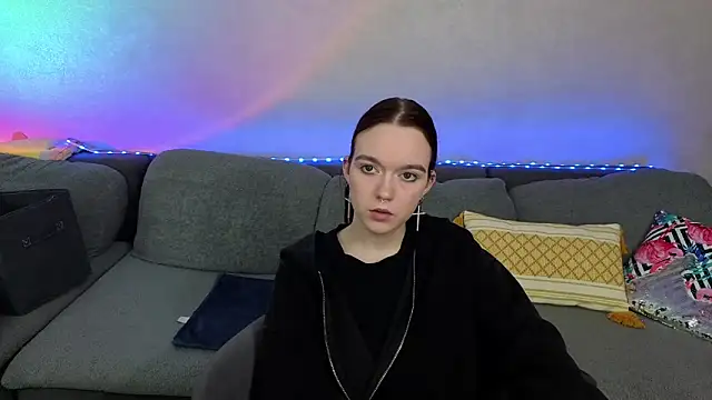 SunyLily online show from 05/08/26, 06:28