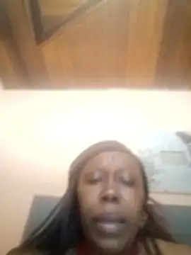 Snapshot of Mbaleehle chatting on 05/19/26, 01:56 Mbaleehle online show from 05/19/26, 01:56