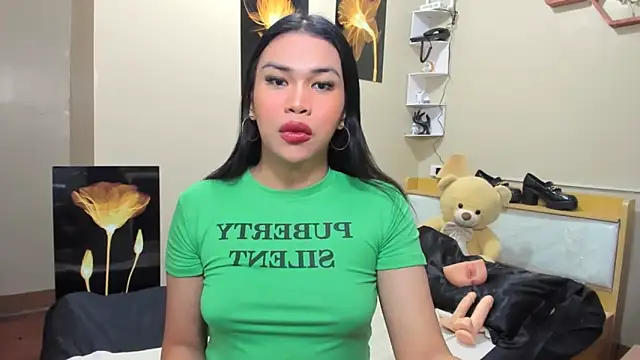 hugecelestina online show from 04/07/26, 01:24