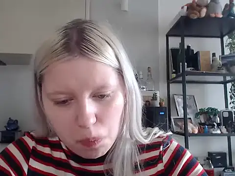 LenaSecret19 online show from 05/07/26, 07:23