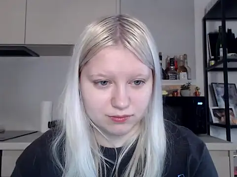 LenaSecret19 online show from 04/15/26, 05:46