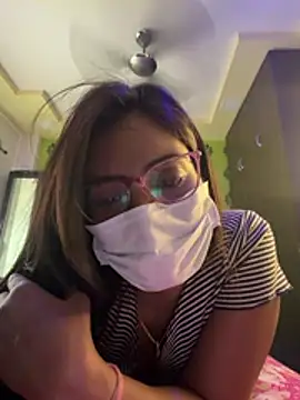 nikki catz online show from 04/01/26, 04:25