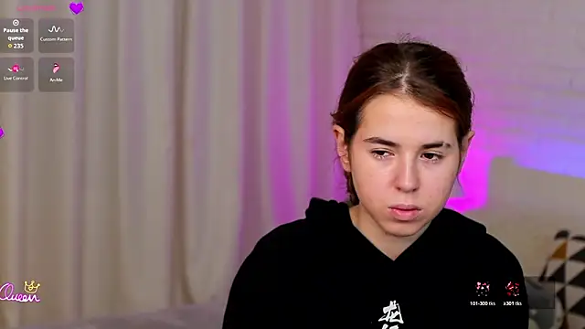 Jenny  fox online show from 03/04/26, 08:22