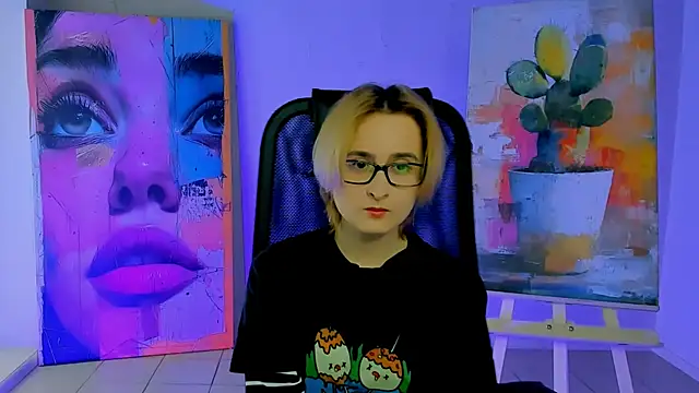 Snapshot of LixeLuna chatting on 03/04/26, 09:39 LixeLuna online show from 03/04/26, 09:39