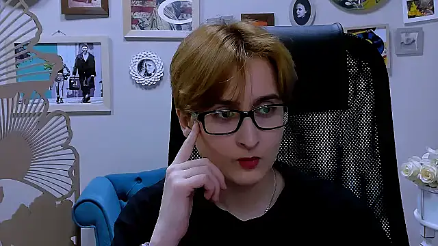 LixeLuna online show from 03/17/26, 06:49