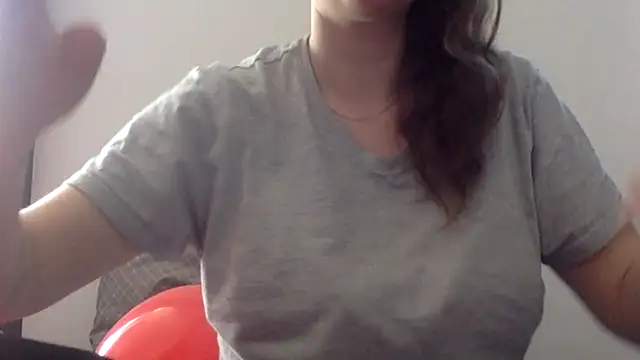 douce blanche13 online show from 04/09/26, 09:48