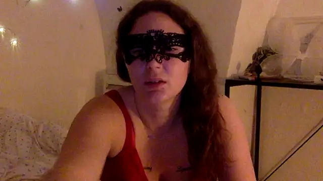 douce blanche13 online show from 03/08/26, 08:06