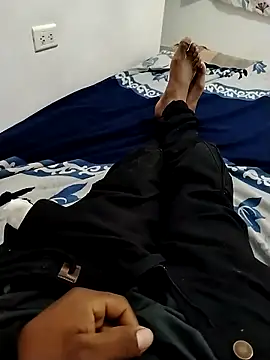 Snapshot of loucer chatting on 03/03/26, 03:30 loucer online show from 03/03/26, 03:30