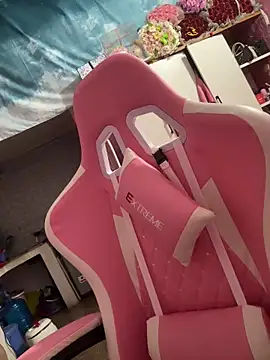 hot-cumplay online show from 05/20/26, 05:04