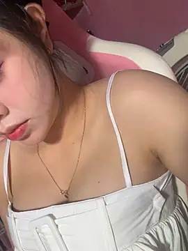 hot-cumplay online show from 06/05/26, 06:52