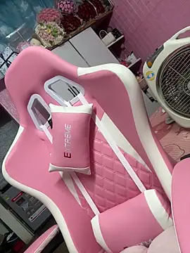 hot-cumplay online show from 05/11/26, 04:58