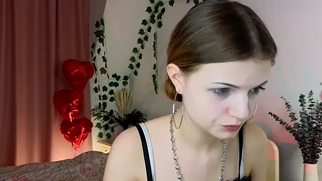 Enji Rey online show from 04/10/26, 12:17