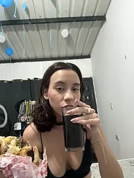 Nicole Cute04 online show from 04/01/26, 04:03