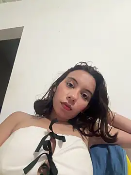 Nicole Cute04 online show from 03/05/26, 12:07