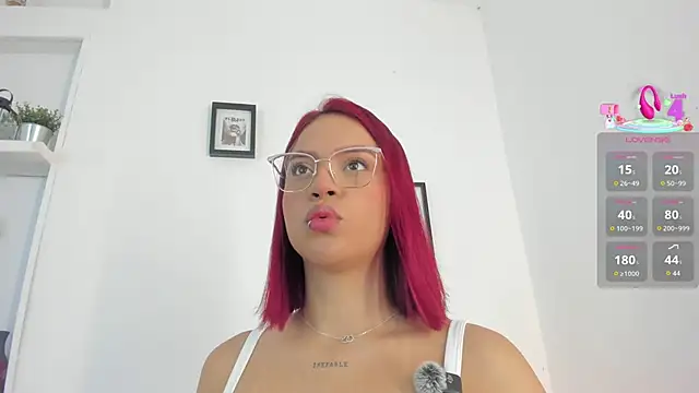 Im Scarlett  online show from 03/25/26, 05:56