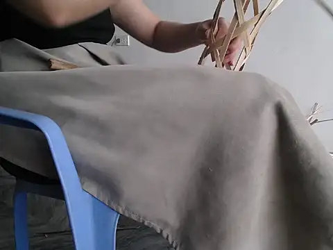 Snapshot of Maila88a chatting on 04/14/26, 12:26 Maila88a online show from 04/14/26, 12:26