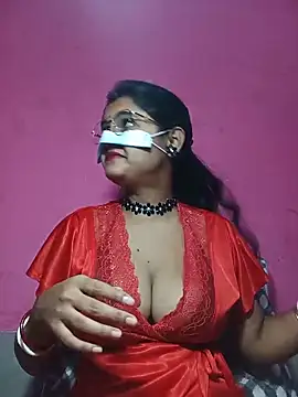 Snapshot of Sexy_Sonniyaa chatting on 06/19/26, 07:09 Sexy Sonniyaa online show from 06/19/26, 07:09