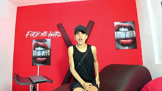 SKYN MAN online show from 03/24/26, 01:49