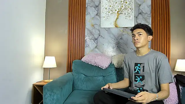 SKYN MAN online show from 04/12/26, 01:20