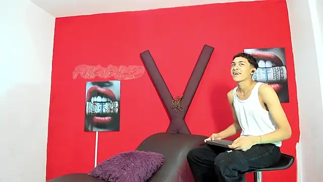 SKYN MAN online show from 03/21/26, 01:18